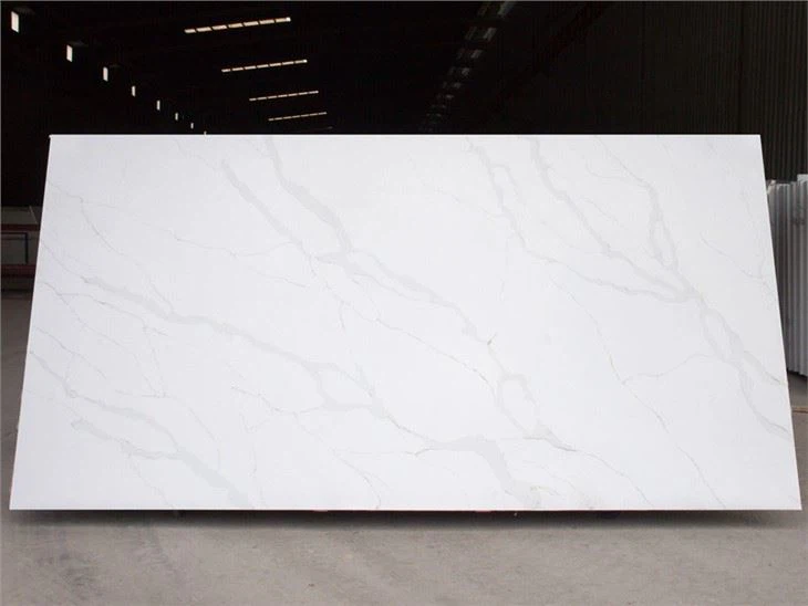 Кухонная столешница Calacatta Gold Quartz