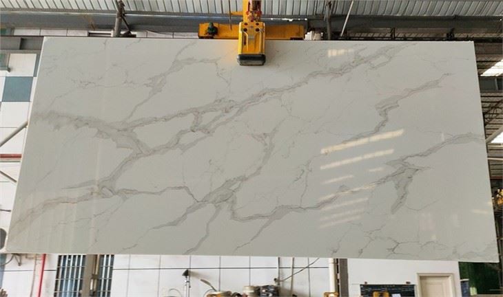 Calacatta Gold Quartz Slabs