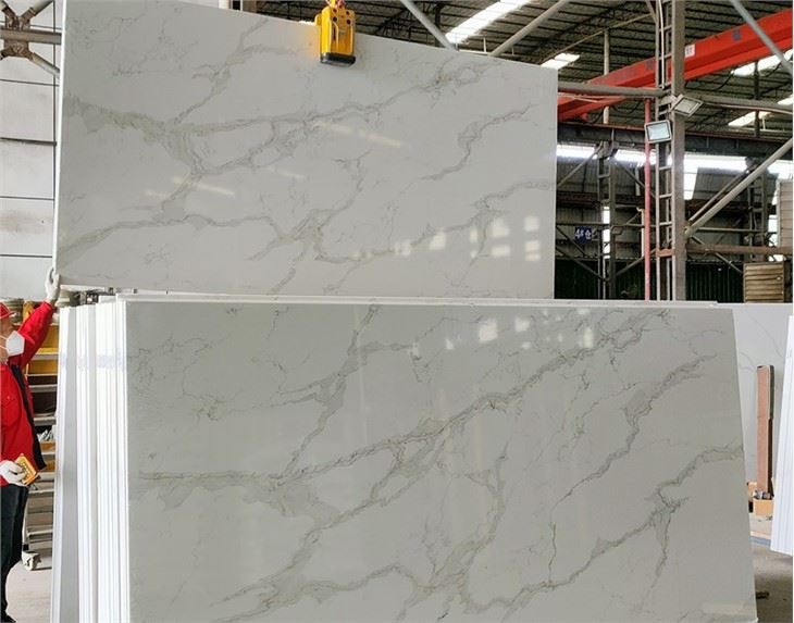 Calacatta Gold Quartz Slabs