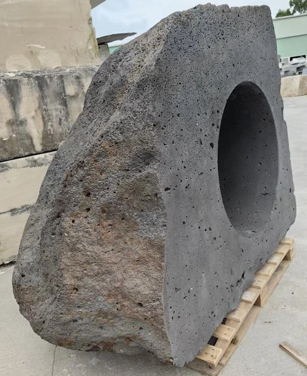Basalt tub