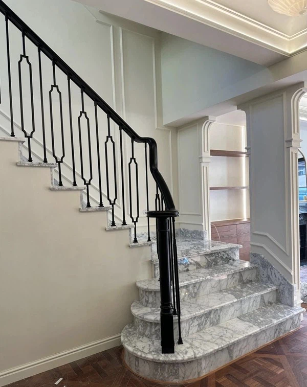 Arabescato white Marble Staircase